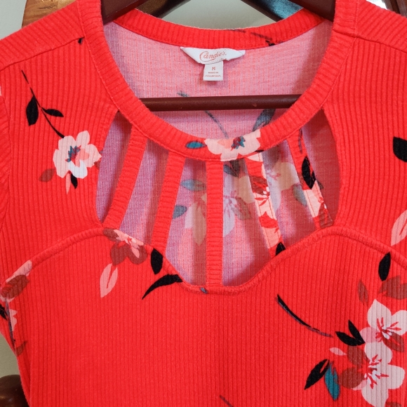 Floral top - Picture 5 of 5